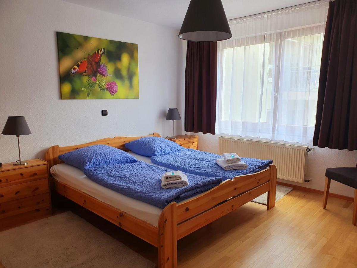 Grüner Baum Otel Neckargerach Dış mekan fotoğraf